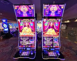 Filipino player joining a Perawin live casino table on a smartphone screen
